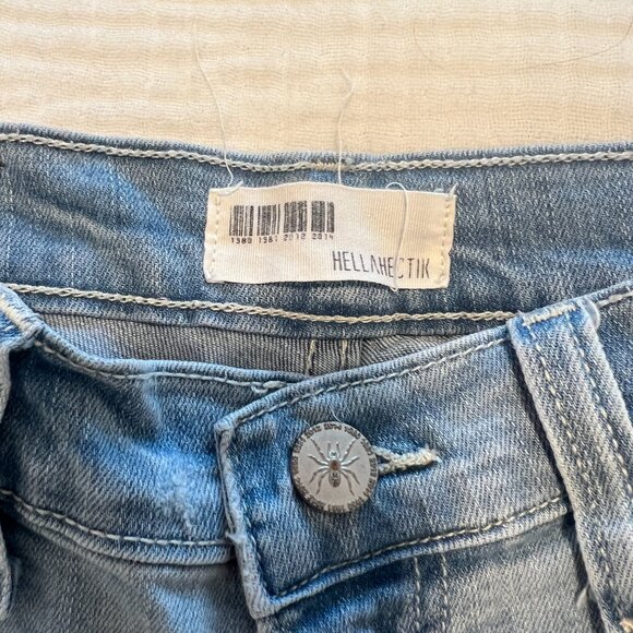 Floral Denim shorts - Picture 3 of 4